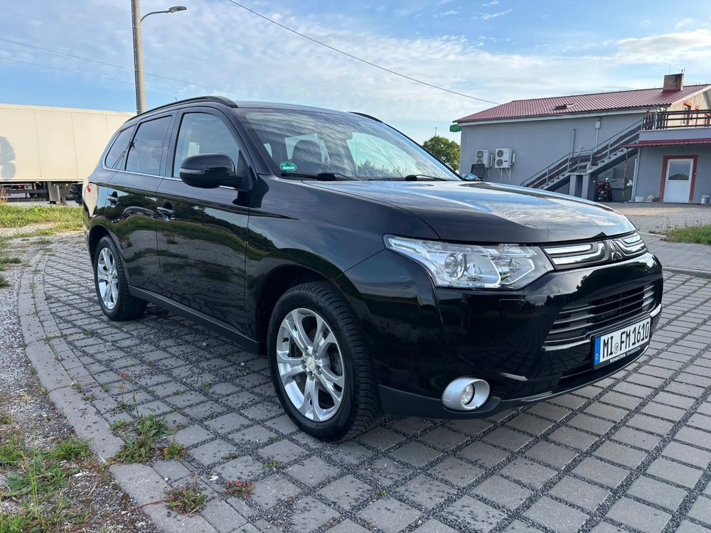 Mitsubishi Outlander III (2012-2022) 2.2 DI-D 4WD Diamant Edition 2013