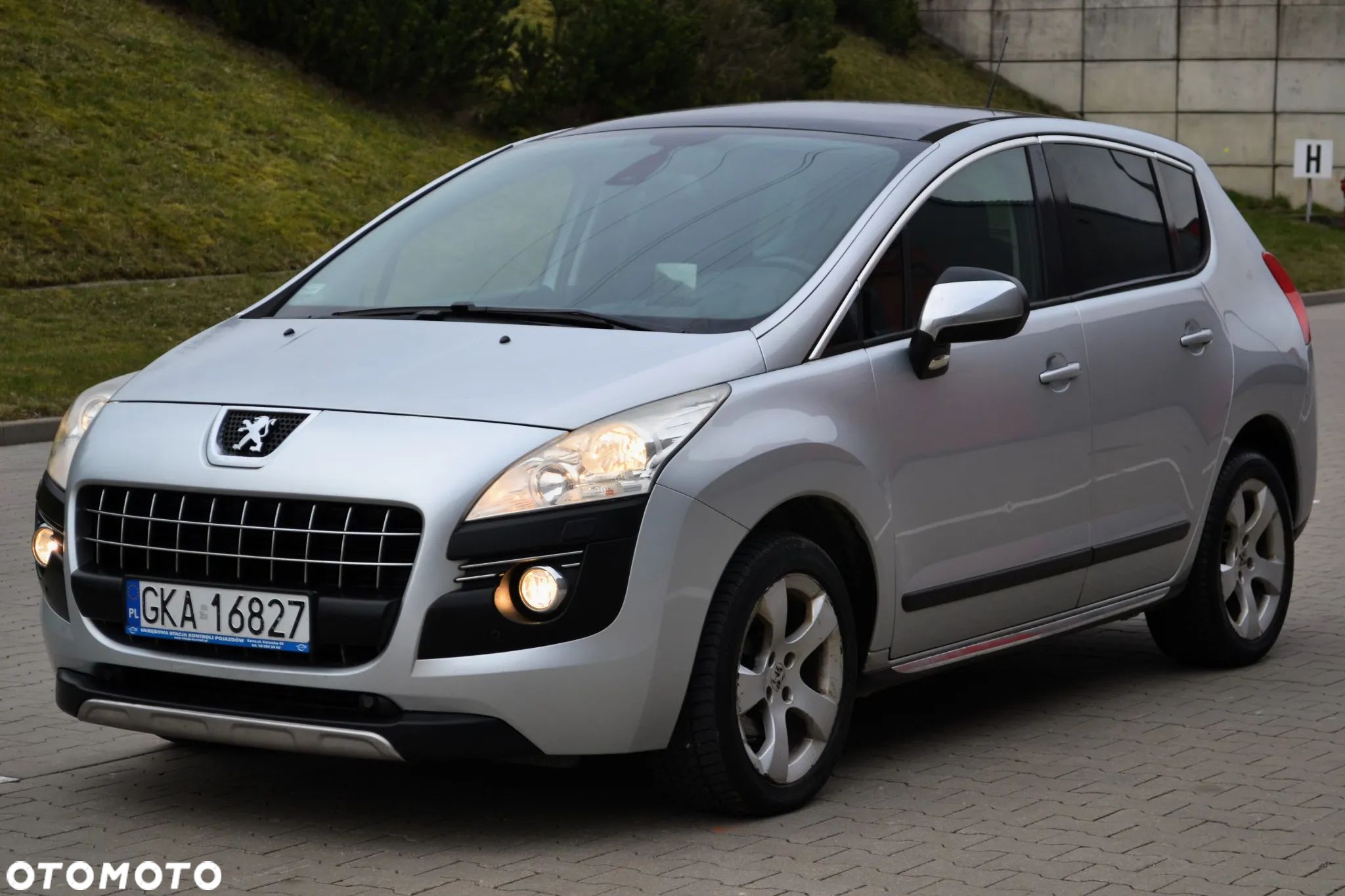 Peugeot 3008 1.6 HDi Premium - 1