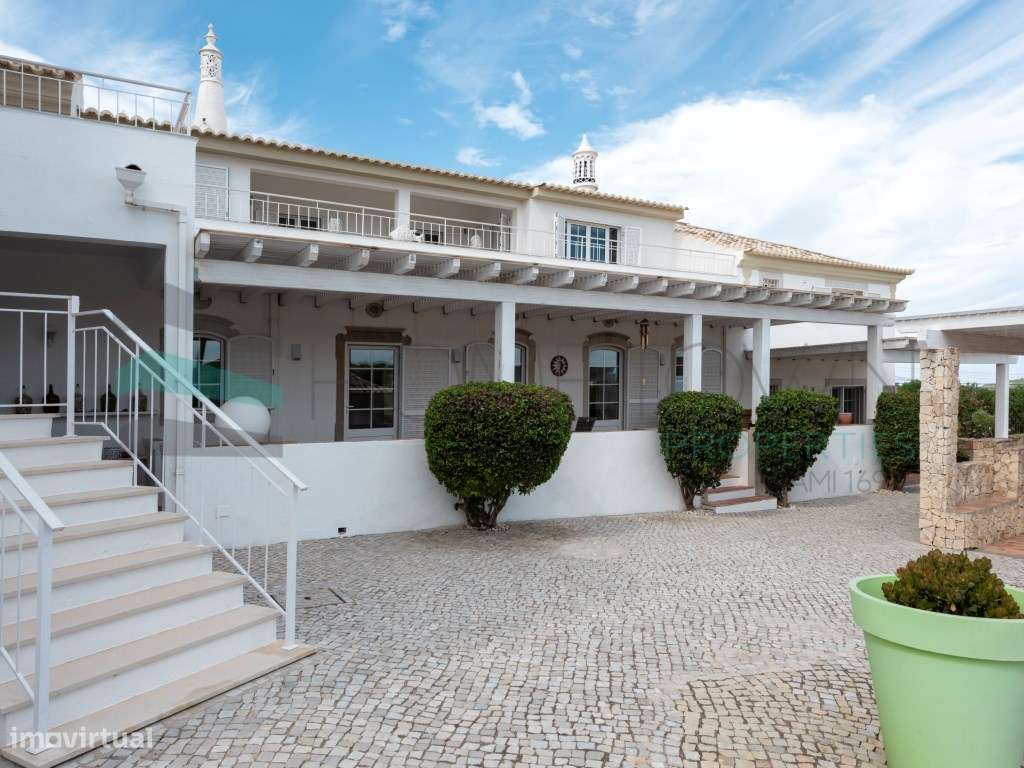 Moradia de Prestígio com 7 Quartos em Santa Bárbara de Nexe - Grande imagem: 5/60