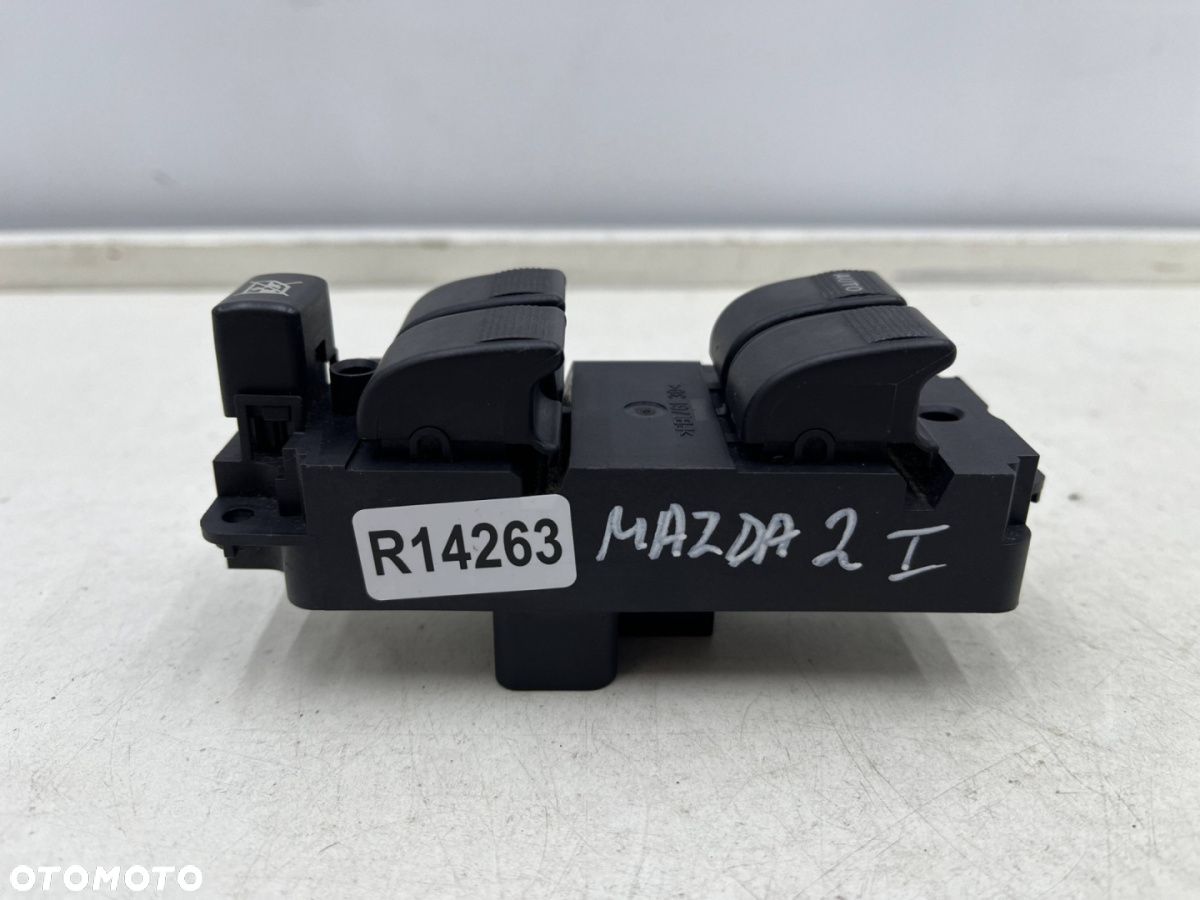 Przełącznik Mazda 2 I DY 02-07r. panel przycisk szyb lewy przedni dd1066350b - 1