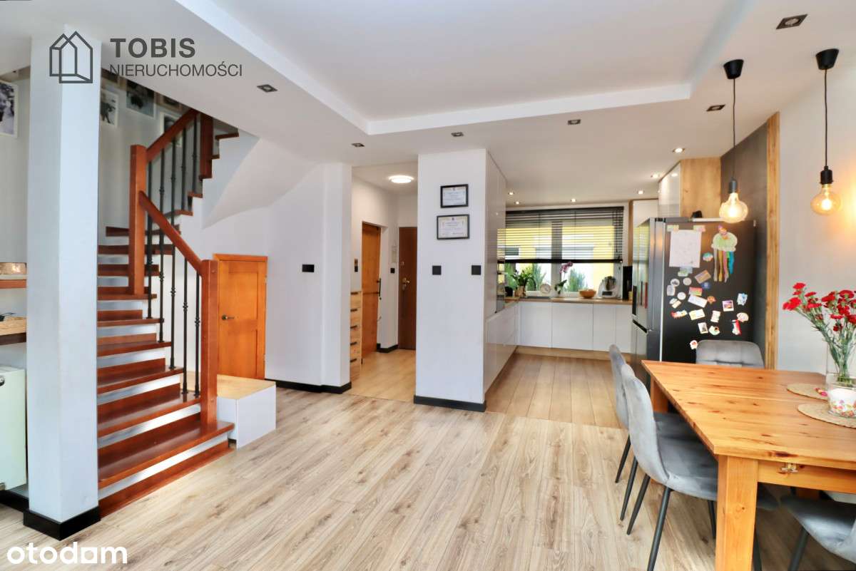 Nowoczesny, przestronny szeregowiec z tarasem! - Pełny obrazek: 2/20