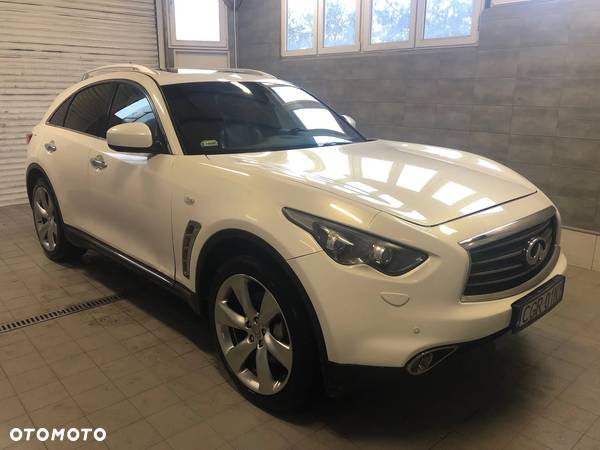 Infiniti FX - 1