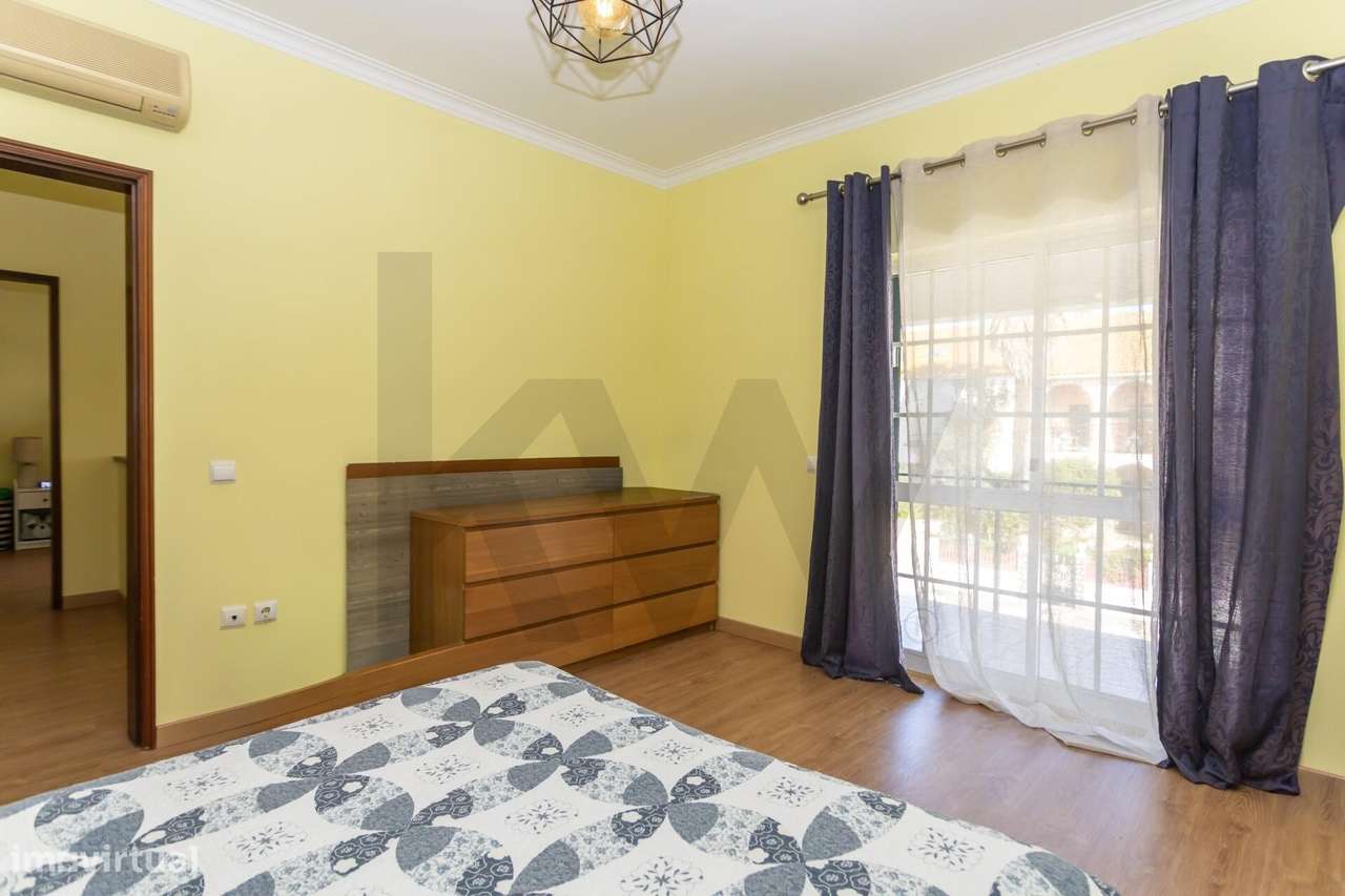 Moradia T4 na Moita – Zona do Palheirão | Excelente Exposição Solar-37