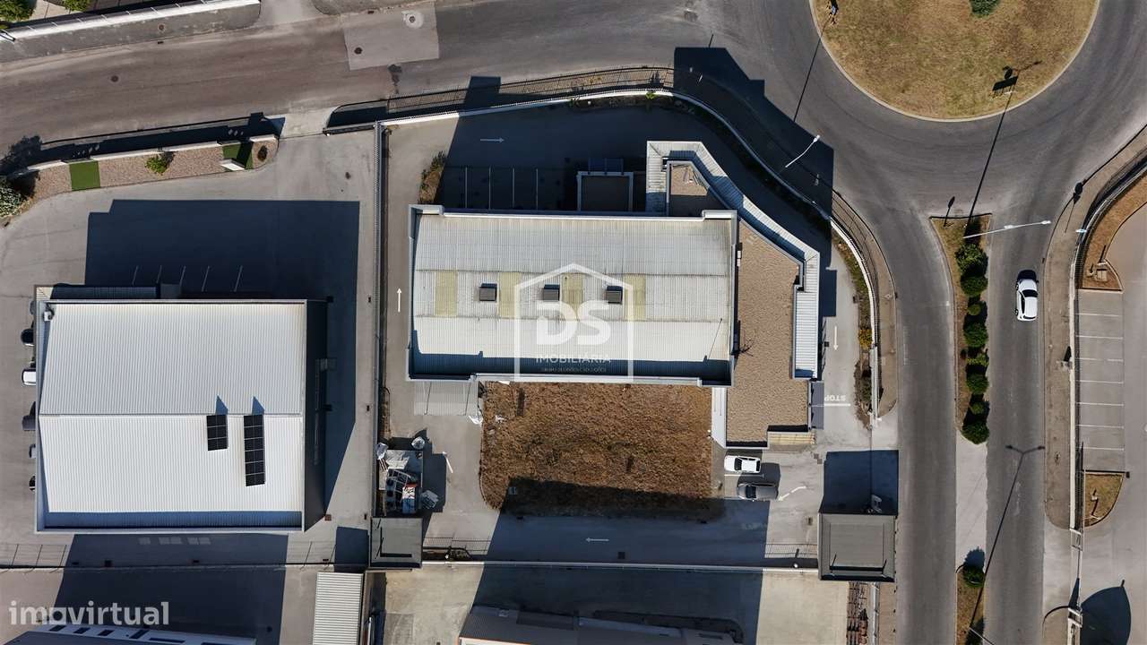 Fábrica/Indústria  Venda em Porto de Mós - São João Baptista e São Ped - Grande imagem: 5/25