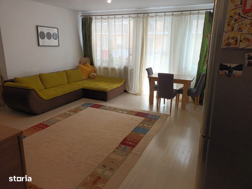 Apartament cu 3 camere, 62 mp, balcon, parcare, etajul 1, zona Eroilor