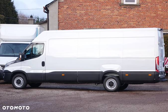 Iveco Daily 35S18 3.0 180KM L4H2 automat Hi-Matic - 3