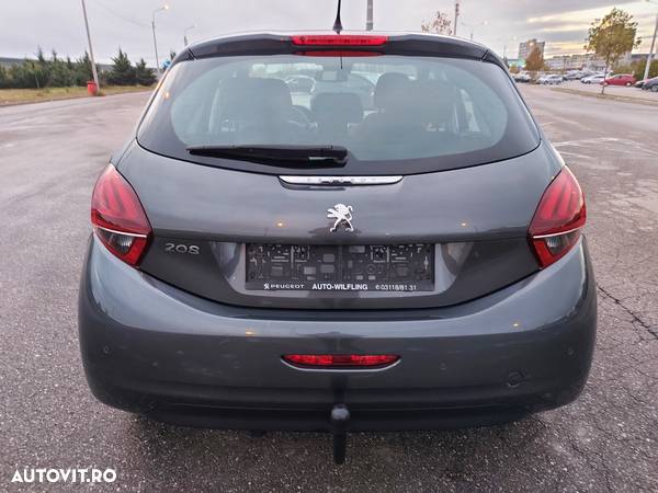 Peugeot 208 - 9