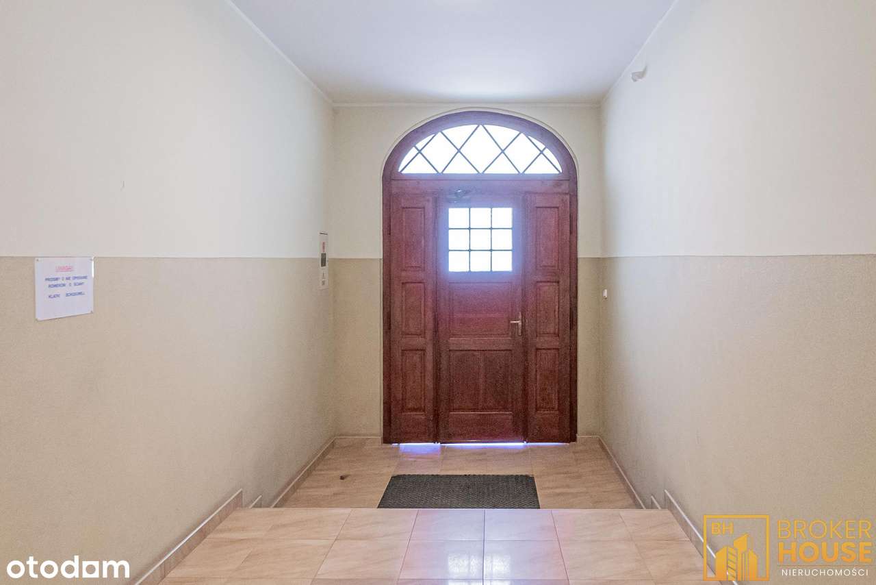 DUŻE MIESZKANIE W KAMIENICY Z BALKONAMI-18