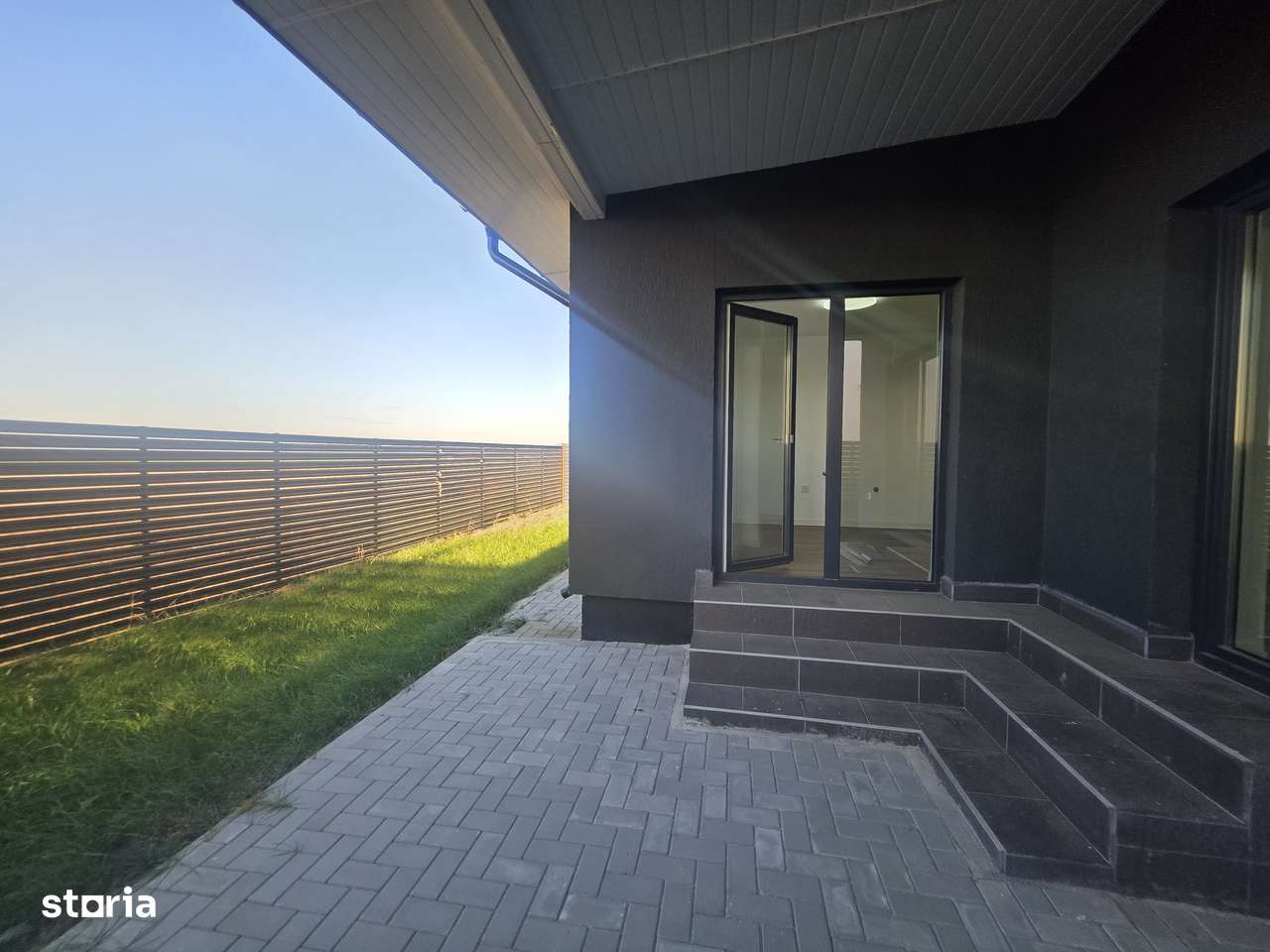 Vand casa noua pe parter 4 camere Izvor Tarlungeni Valea cu Flori 8-4