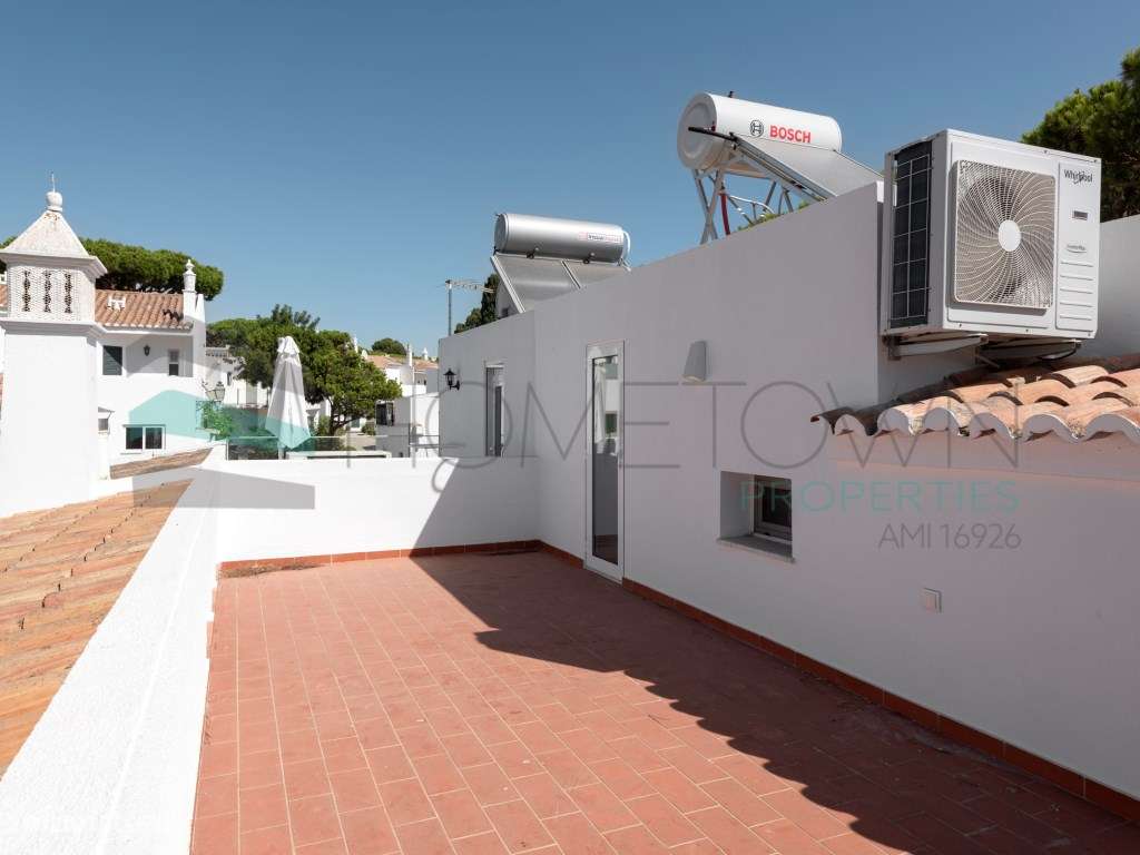 Fantástica Moradia T3 Renovada - A Apenas Minutos da Praia e Praça,...-13
