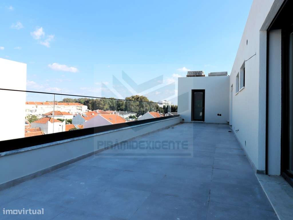 Apartamento Duplex Novo, Lavandaria, Terraço, Parqueamento - Grande imagem: 2/27