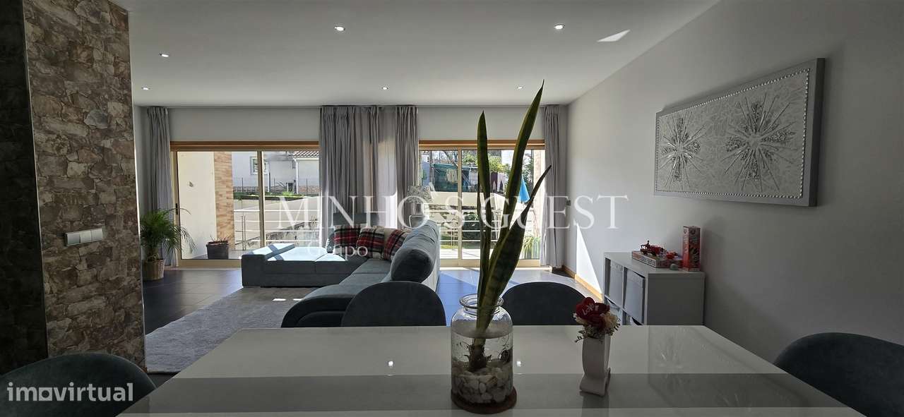 Moradia V3 c/ 1 Suite Closet, Mobilada e Equipada pronta a Habitar c/-7