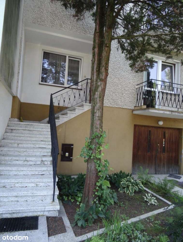 Przestronny dom szeregowy z garażem w Rzeszowie