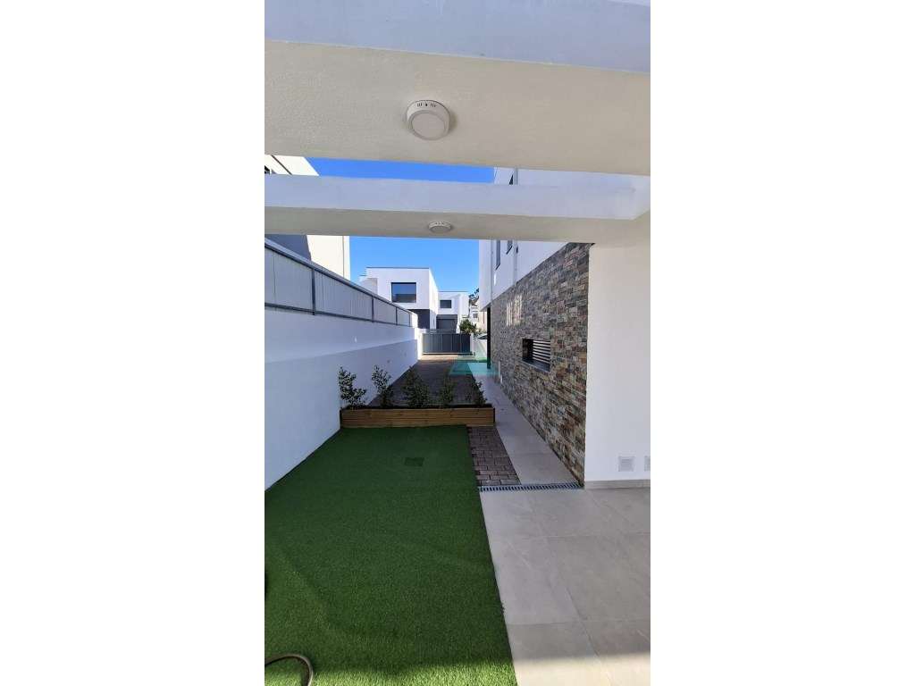 Moradia geminada T4 com excelentes acabamentos Quinta do Desembarga...-6