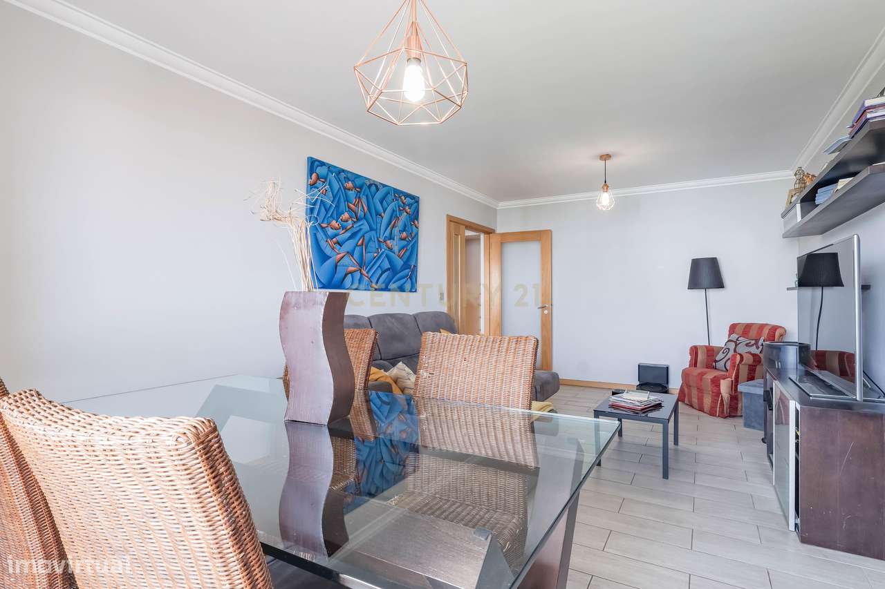 Apartamento T3 em Aguas Santas com Suite e garagem-7