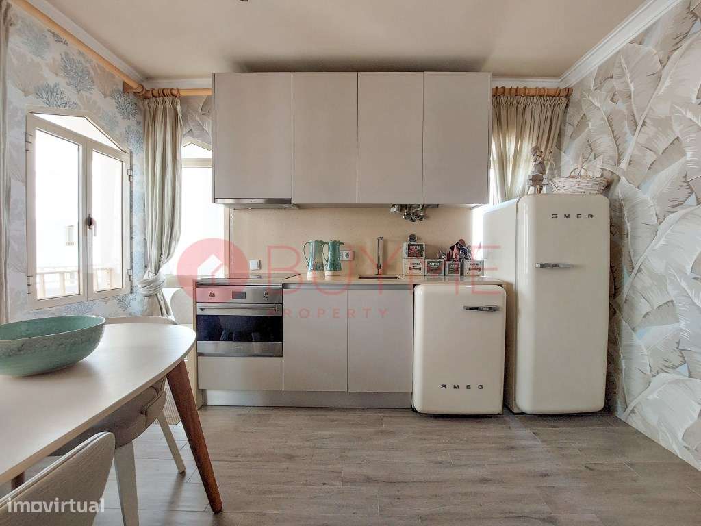 Apartamento T1+1 remodelado com vista mar em primeira linha - Quart...-6