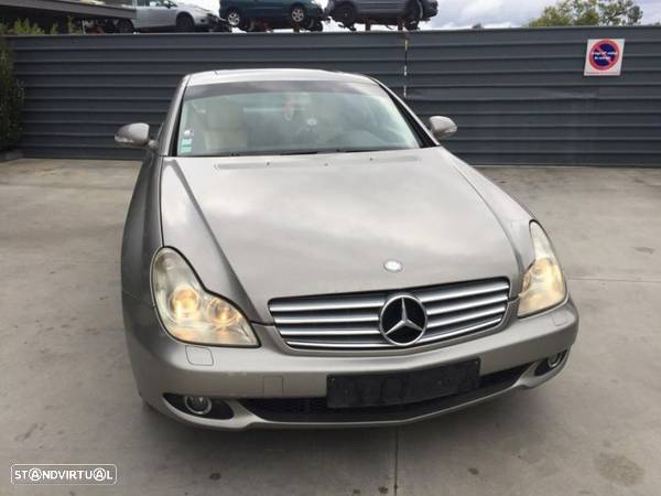 Mercedes CLS 320 CDI W 219 de 2006 para peças - 1