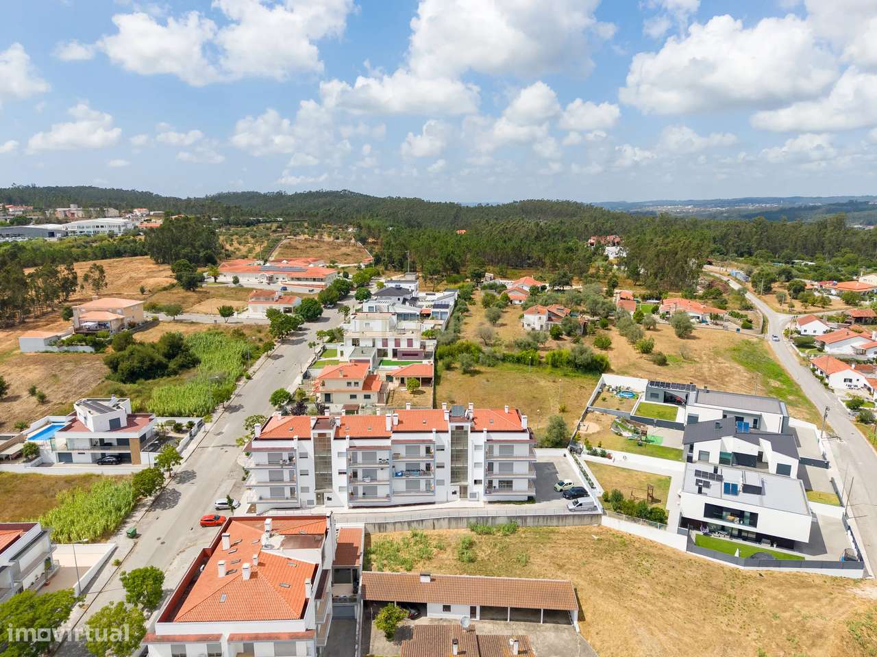 Apartamento T3 de Excelência com Terraço, Garagem Box, no Louriçal - P-35