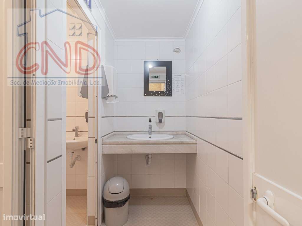 Rio de Mouro (Escolas) Pastelaria / Padaria em funcionamento para v...-9