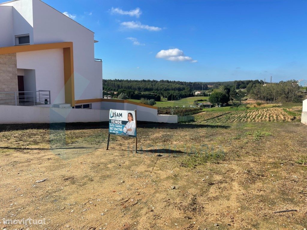 TERRENO URBANO A 10 MIN. DE TORRES VEDRAS