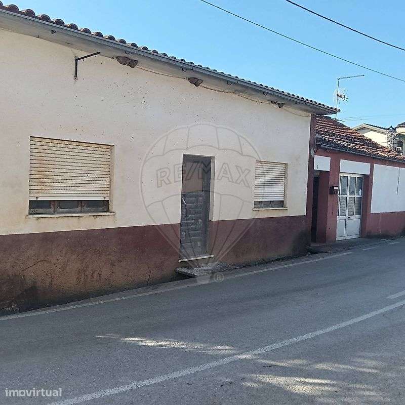 Moradia T2 para venda - Grande imagem: 2/7