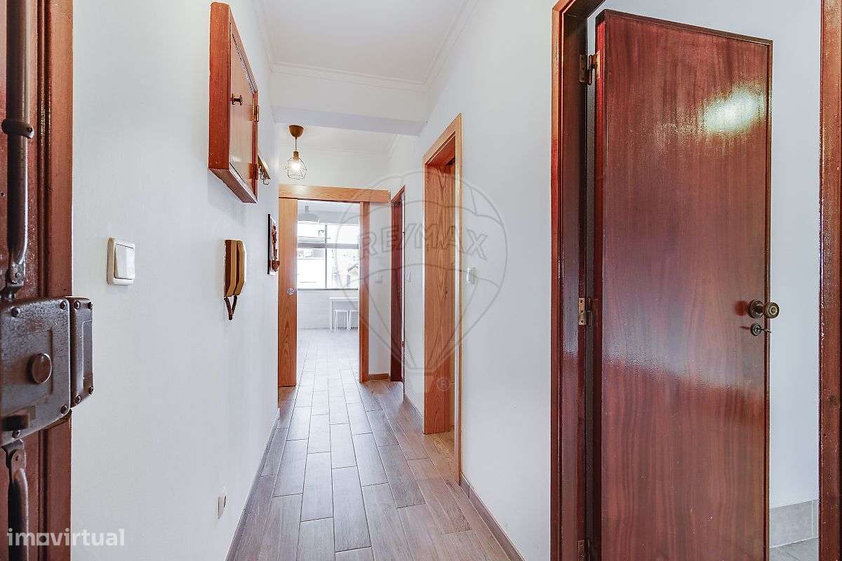 Apartamento T2 para arrendamento - Grande imagem: 2/28