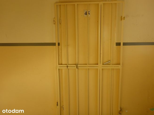Lokal użytkowy przy ul. Kardynała Kominka 39A-3