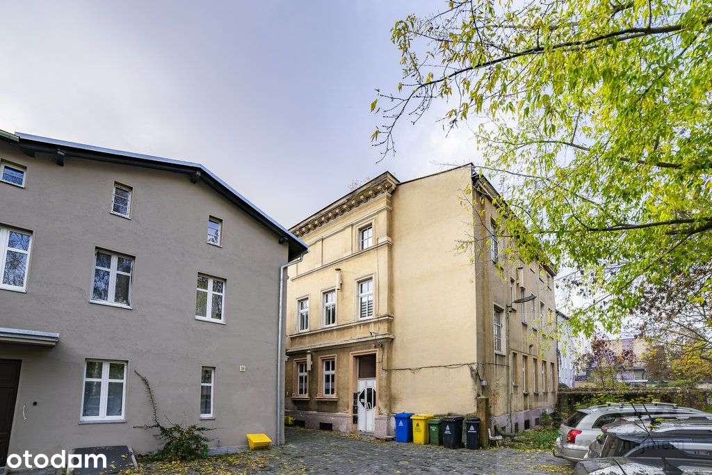 Duże mieszkanie w kamienicy do remontu-15