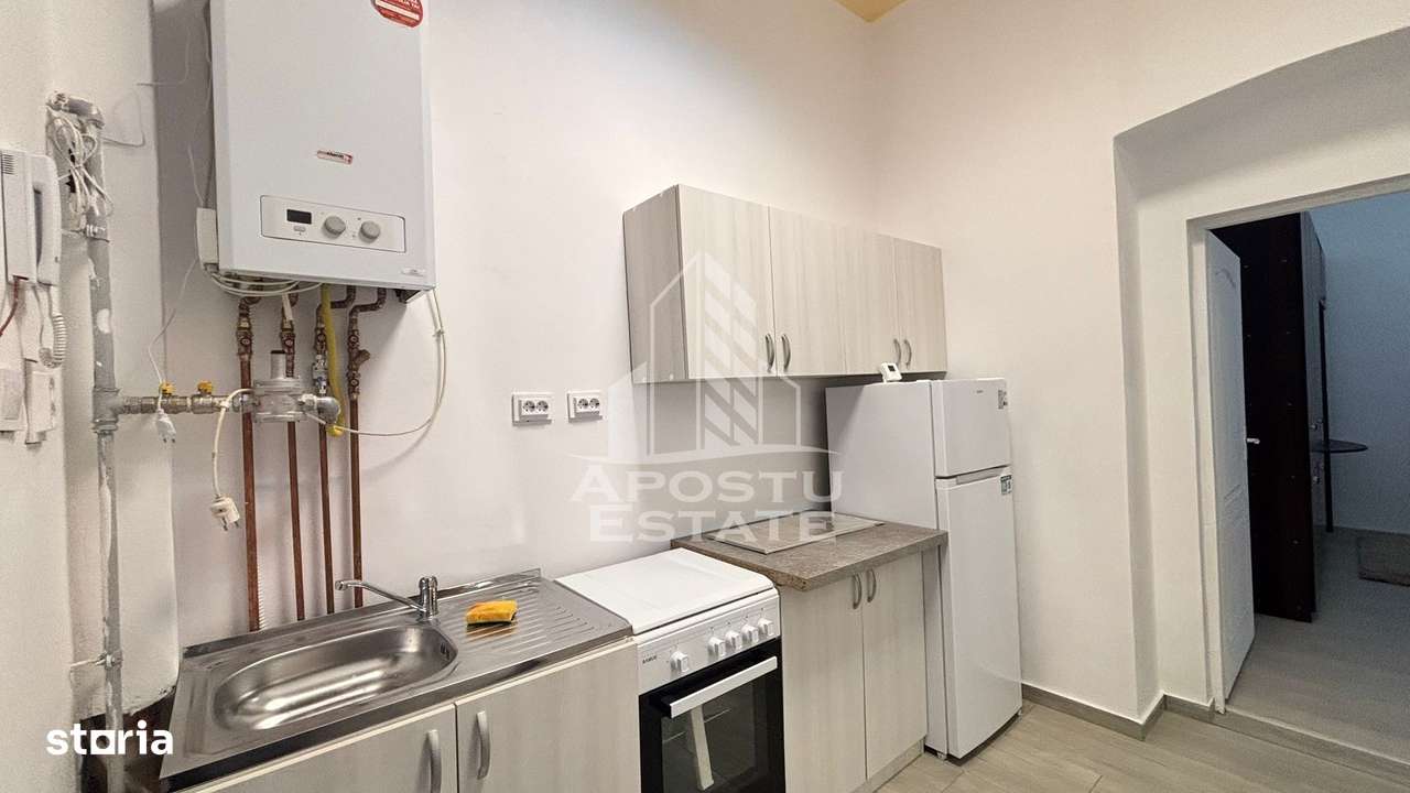 Garsoniera in zona Complexului Studentesc, centrala proprie - Imagine principală: 5/8