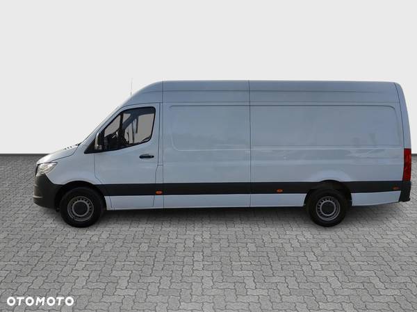 Mercedes-Benz Sprinter - 2