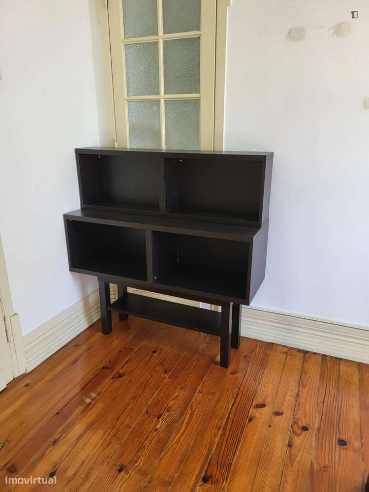 Quarto - localizado em São Sebastião Lisbon - Grande imagem: 5/6