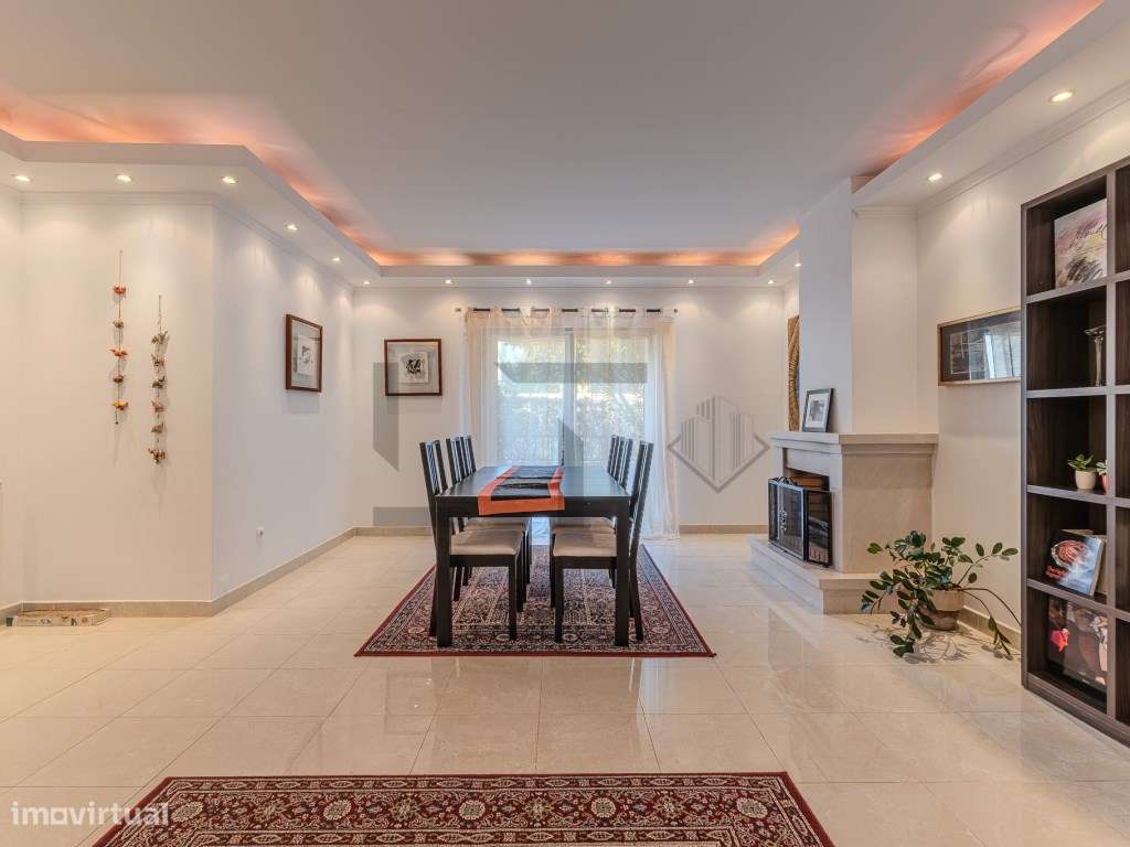 Moradia T3+1 com Jardim e Piscina no Alto dos Gaios, Cascais - Grande imagem: 5/29