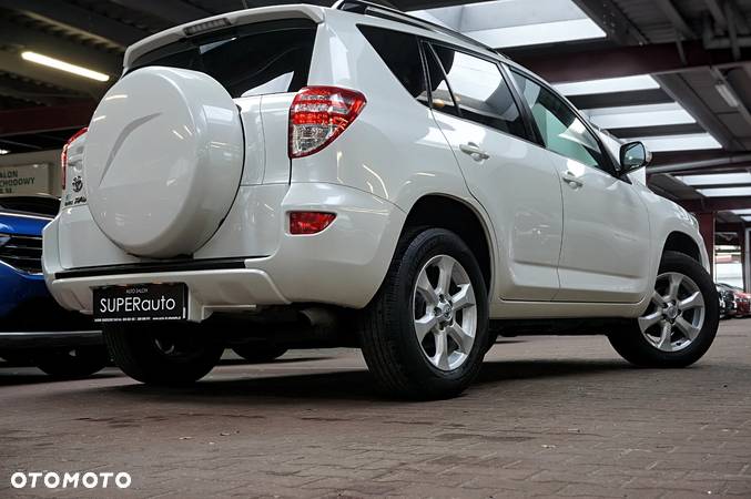 Toyota RAV4 2.0 VVT-i Premium - 14