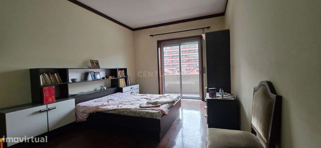 Apartamento T3 + 1 Guimarães-13