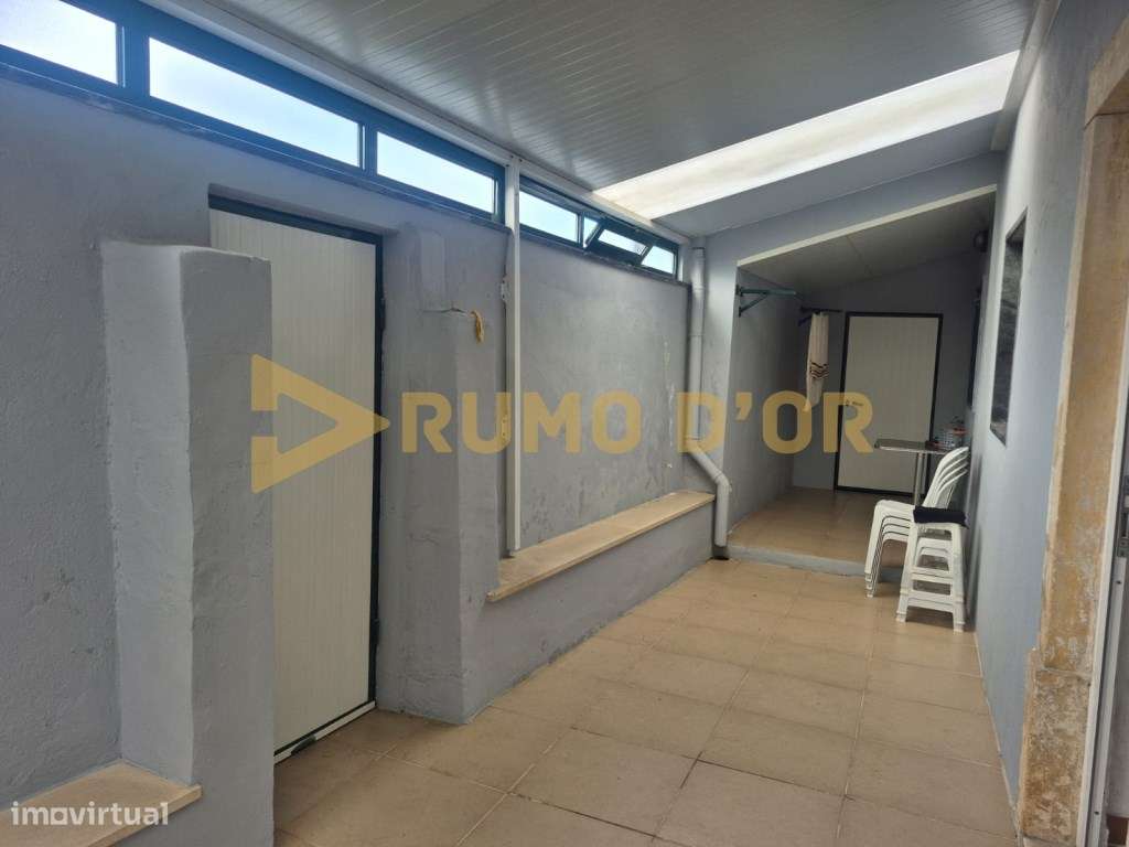 Moradia T3 com Garagem e Churrasqueira a 5 Minutos de Leiria - Grande imagem: 4/21