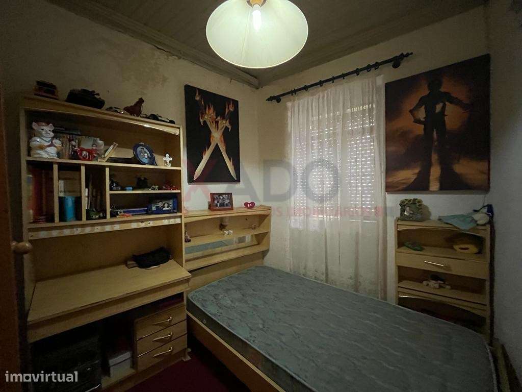 Moradia para renovar na Serra da Estrela-8