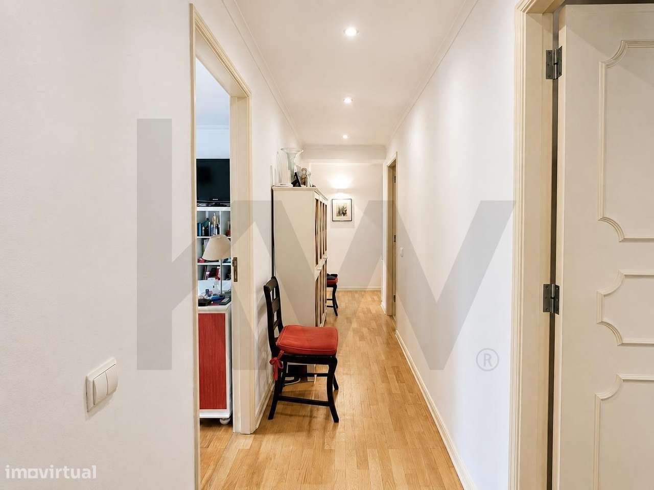 Apartamento T3 Remodelado com Garagem Box no Centro de Coimbra-8