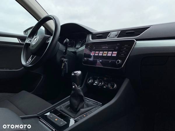 Skoda Superb 2.0 TDI Ambition - 9