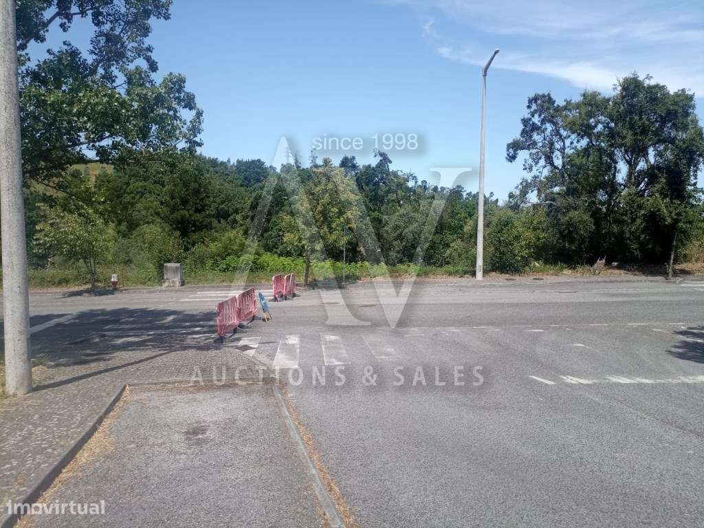 LOTE PARA MORADIA, viabilidade de área de implantação de 200 m² e á...-3