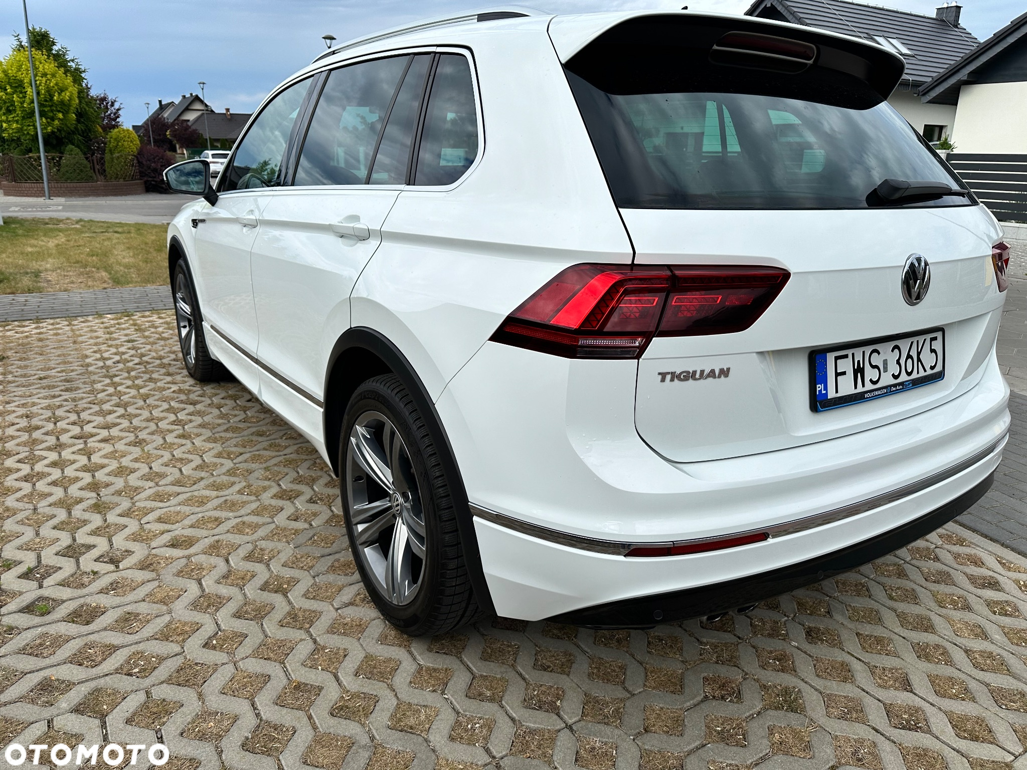 Volkswagen Tiguan - 4