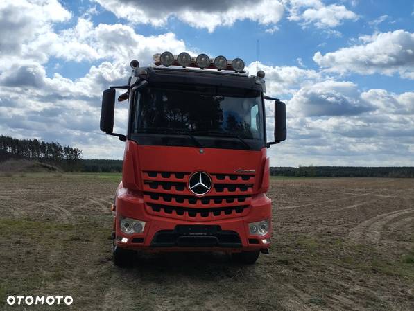 Mercedes-Benz Arocs - 15