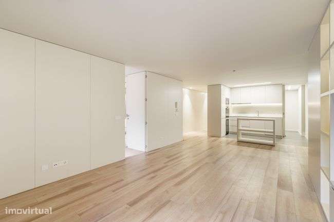 Apartamento para Venda com 3 Suites em Pleno Coração de Braga - Grande imagem: 3/10