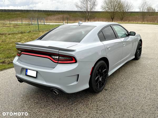 Dodge Charger 5.7 R/T - 5