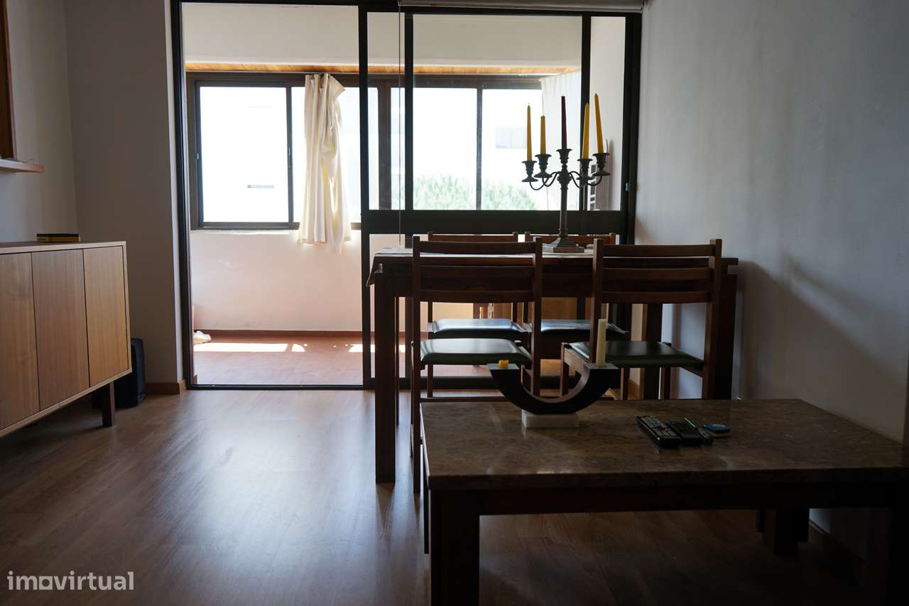 Apartamento T2 em Oeiras Mobilado Renovado - Grande imagem: 2/14