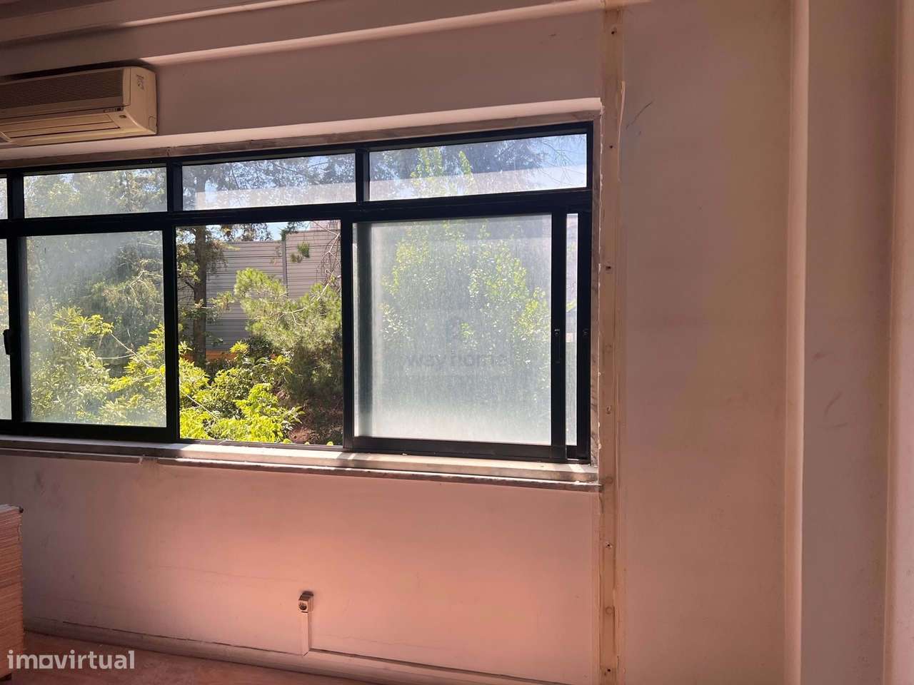 Arrendamento | Escritório| Para remodelação total | Metro Odivelas - Grande imagem: 4/17