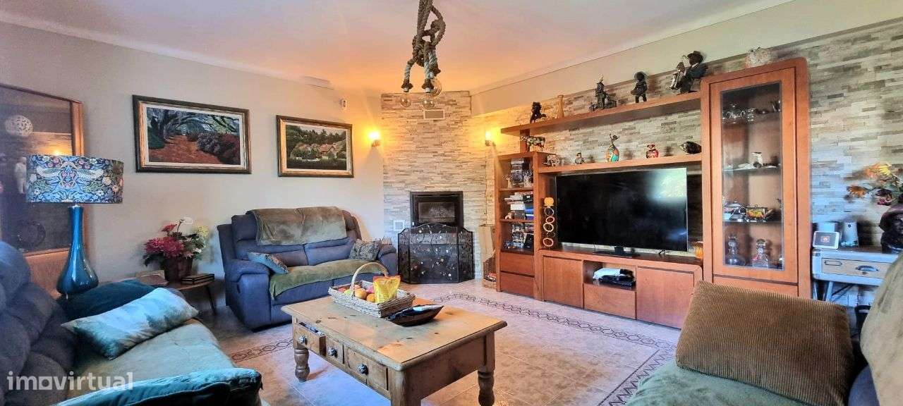 Moradia T5 com piscina, Brejos de Azeitão, Azeitão-19