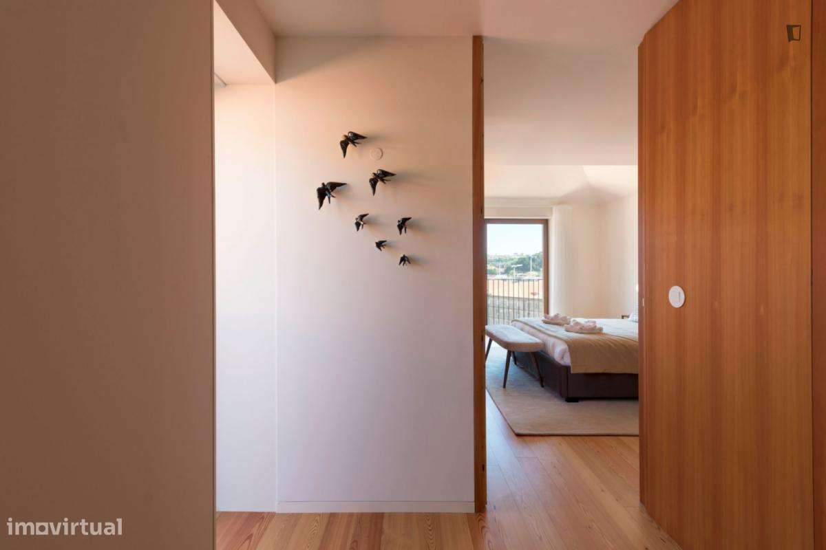 Apartamento com 2 quartos - localizado em Miragaia Porto - Grande imagem: 2/6