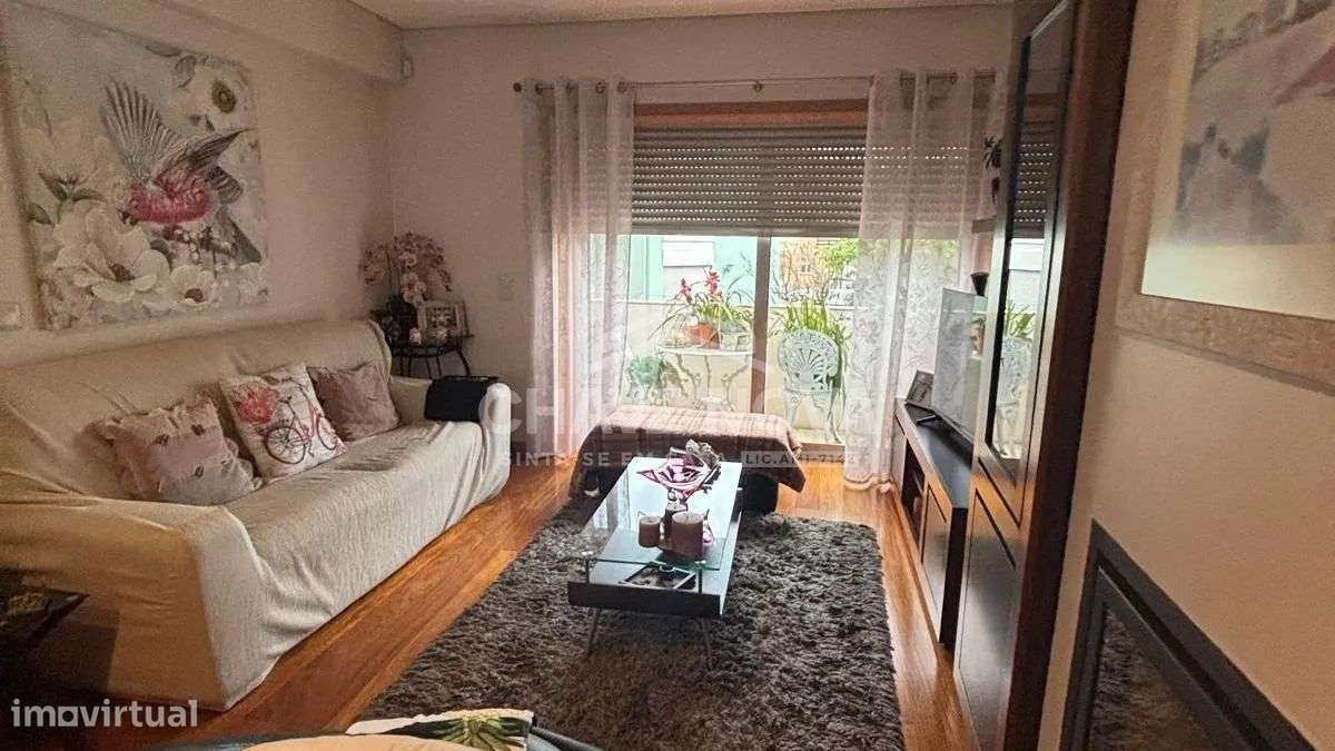 Moradia em Banda V3+1 em Santo Ovídio, Vila Nova de Gaia - Grande imagem: 2/15