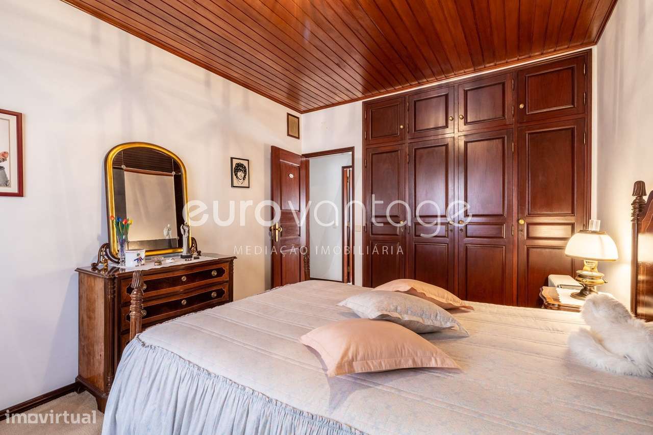 MORADIA T8 NO CENTRO DE LEIRIA-36