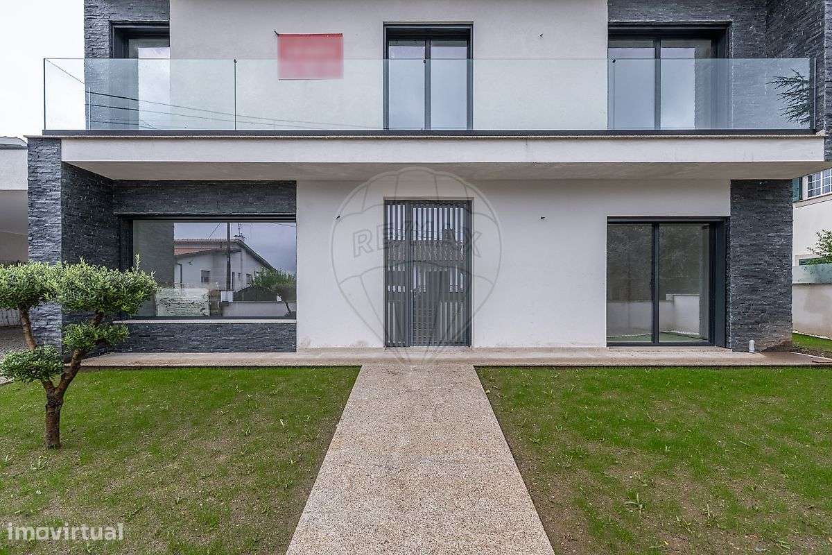 Moradia T4 para venda - Grande imagem: 3/43